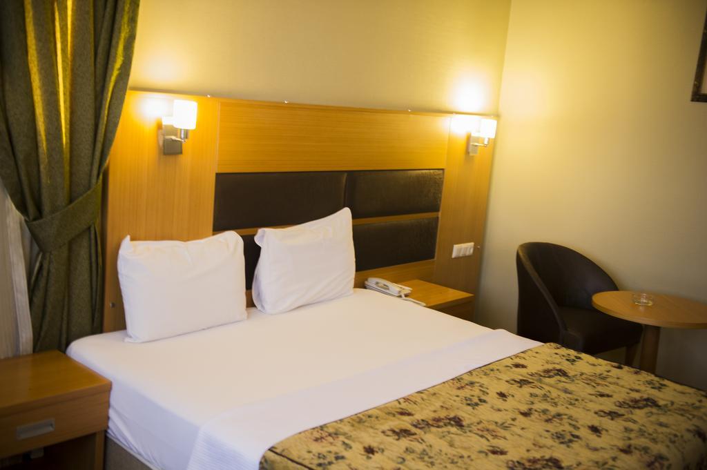 Pinar Elite Hotel Adana Szoba fotó