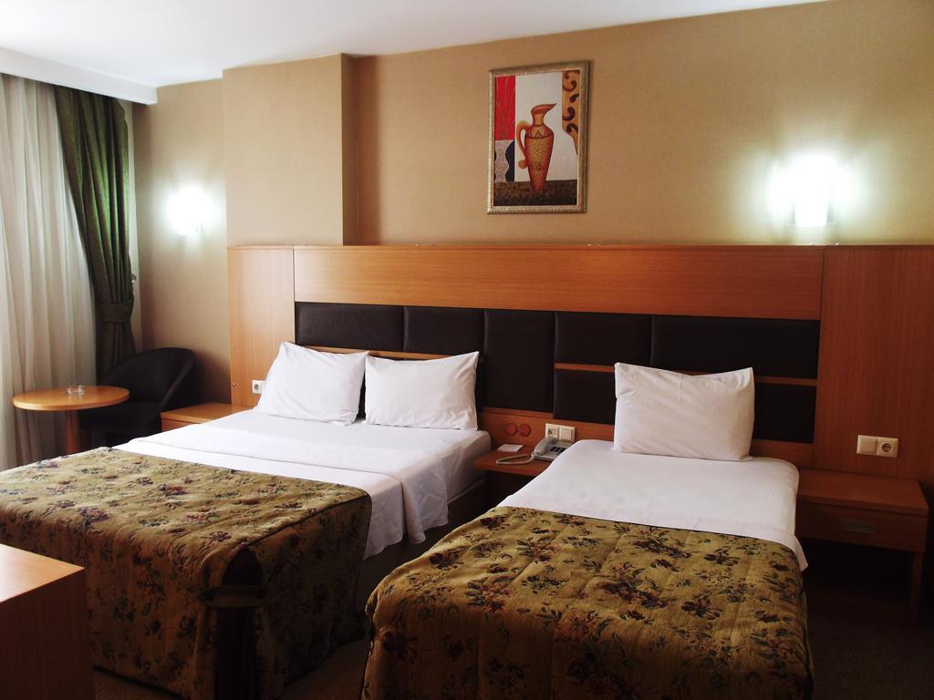Pinar Elite Hotel Adana Szoba fotó