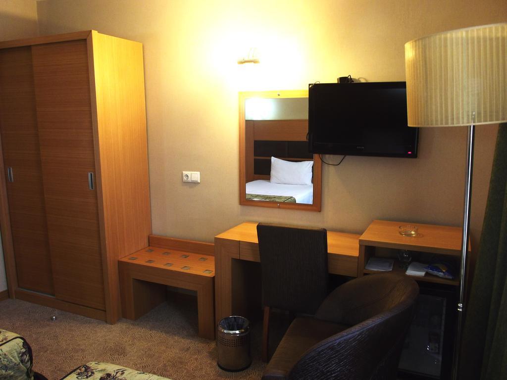 Pinar Elite Hotel Adana Szoba fotó